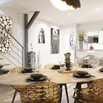 Centre : Lumineux Et Atypique 46, Place D'erlon * 랭스