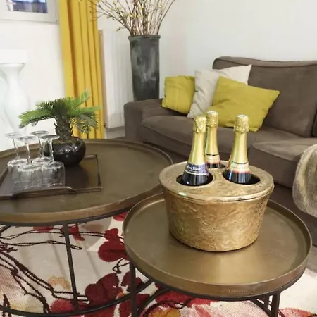 Centre : Lumineux Et Atypique 46, Place D'erlon *