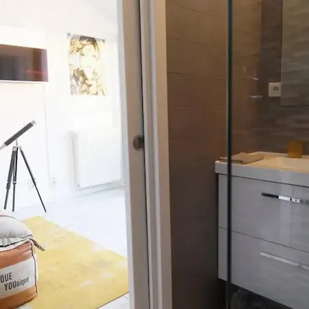 Centre : Lumineux Et Atypique 46, Place D'erlon